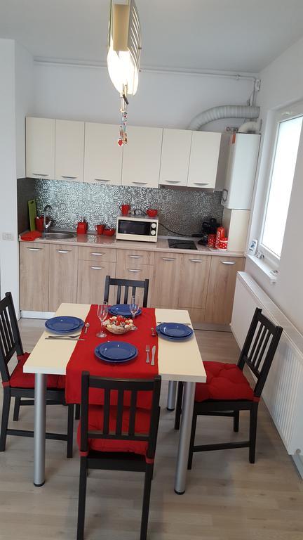 Alex Apartments Navodari Bagian luar foto